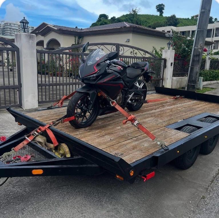Motorcycle secured on Dirty~Max transport trailer